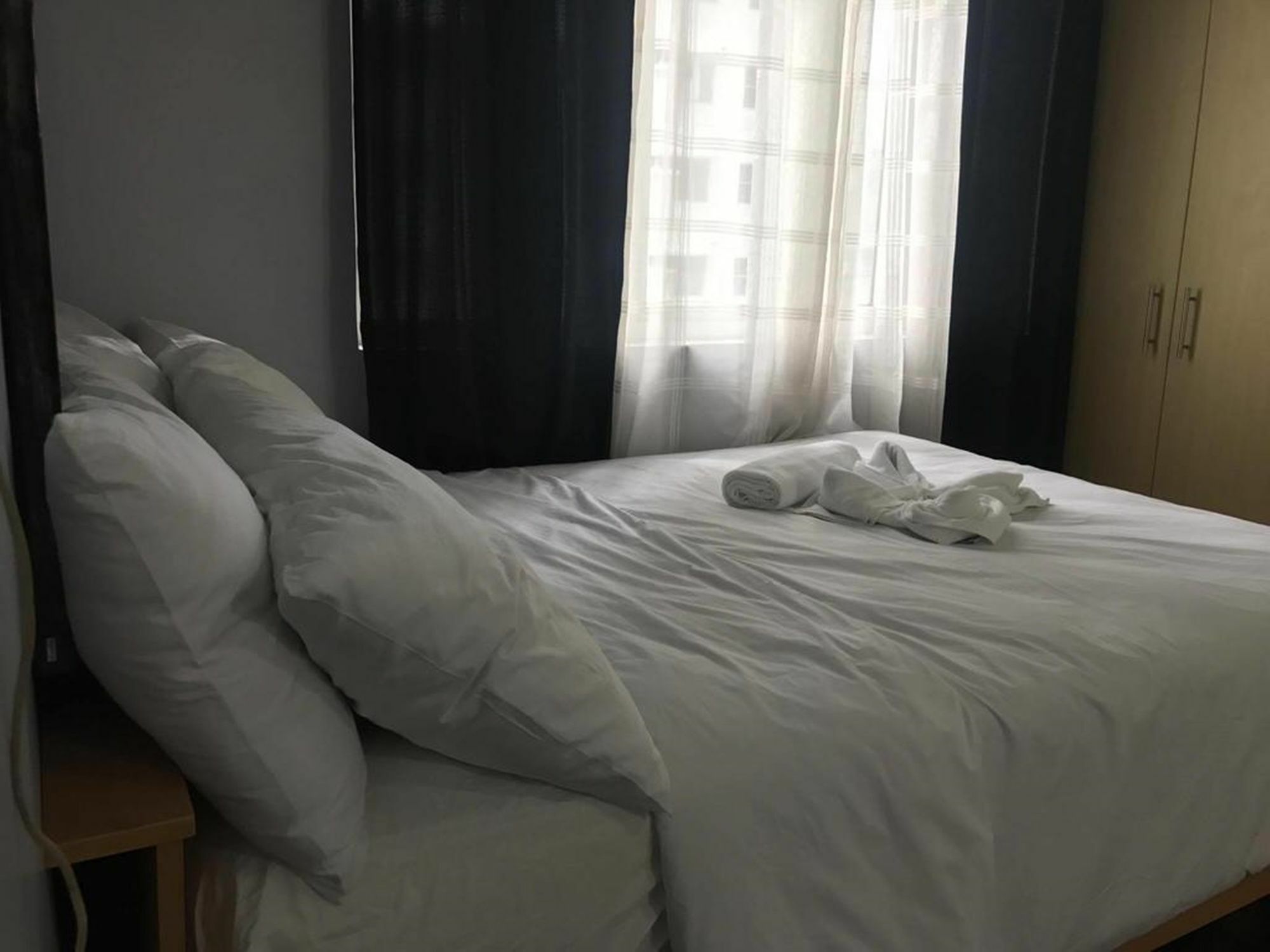 Go-Stay @ South Of Market Taguig Eksteriør billede